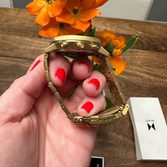 MVMT women’s watch - Picture 4 of 7